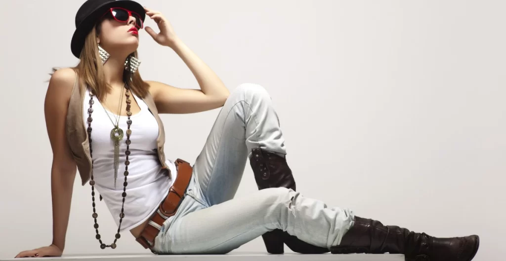 How Social Media Can Help You Become a Model for Clothing Brands