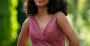 mauve color for light skin